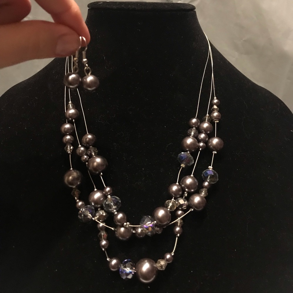 Beaded necklace and earrings set